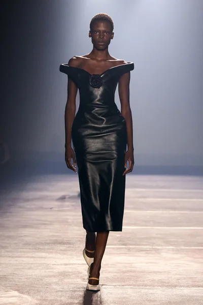 Look 29